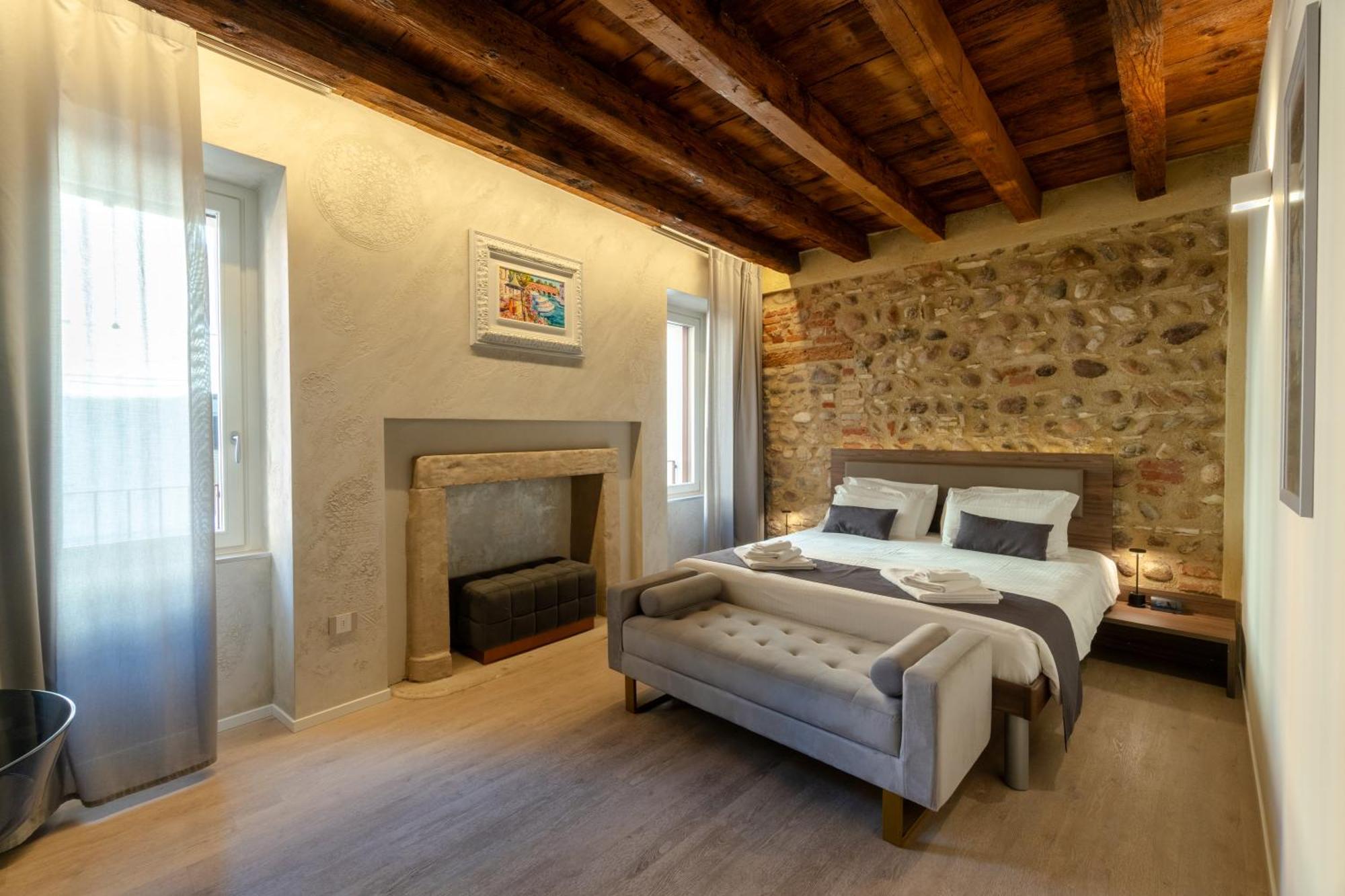 La Casa In Paese Hotel Peschiera del Garda Luaran gambar