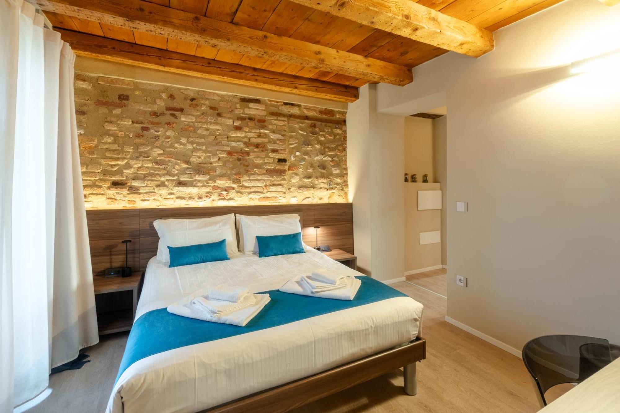 La Casa In Paese Hotel Peschiera del Garda Luaran gambar